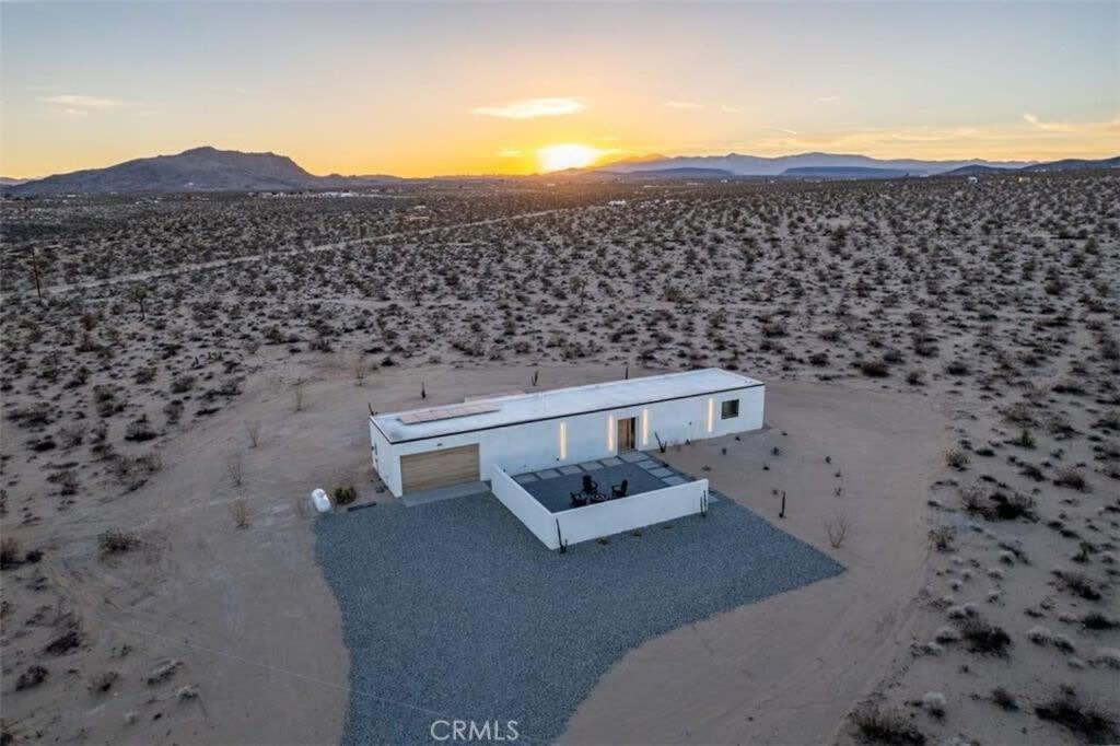 Skydweller - Joshua Tree Modern Villa Exterior photo